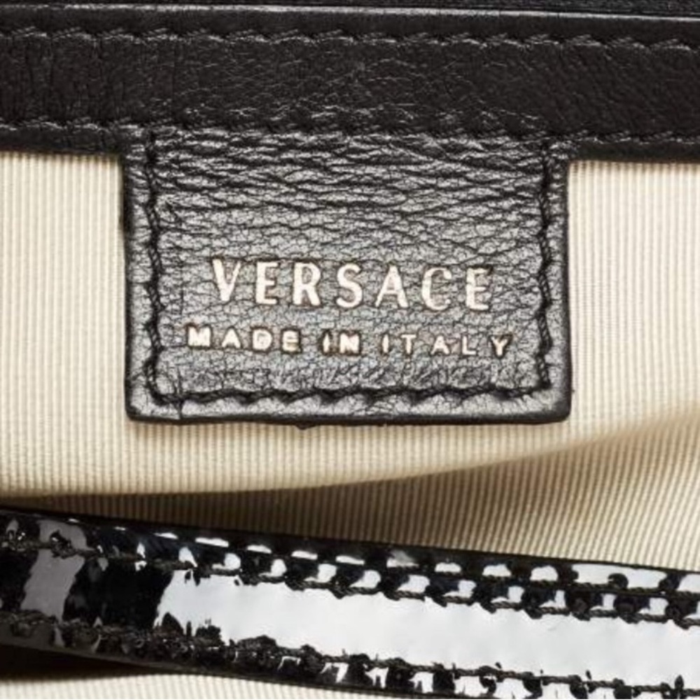 Versace Tote 👜👜 - Picture 9 of 9